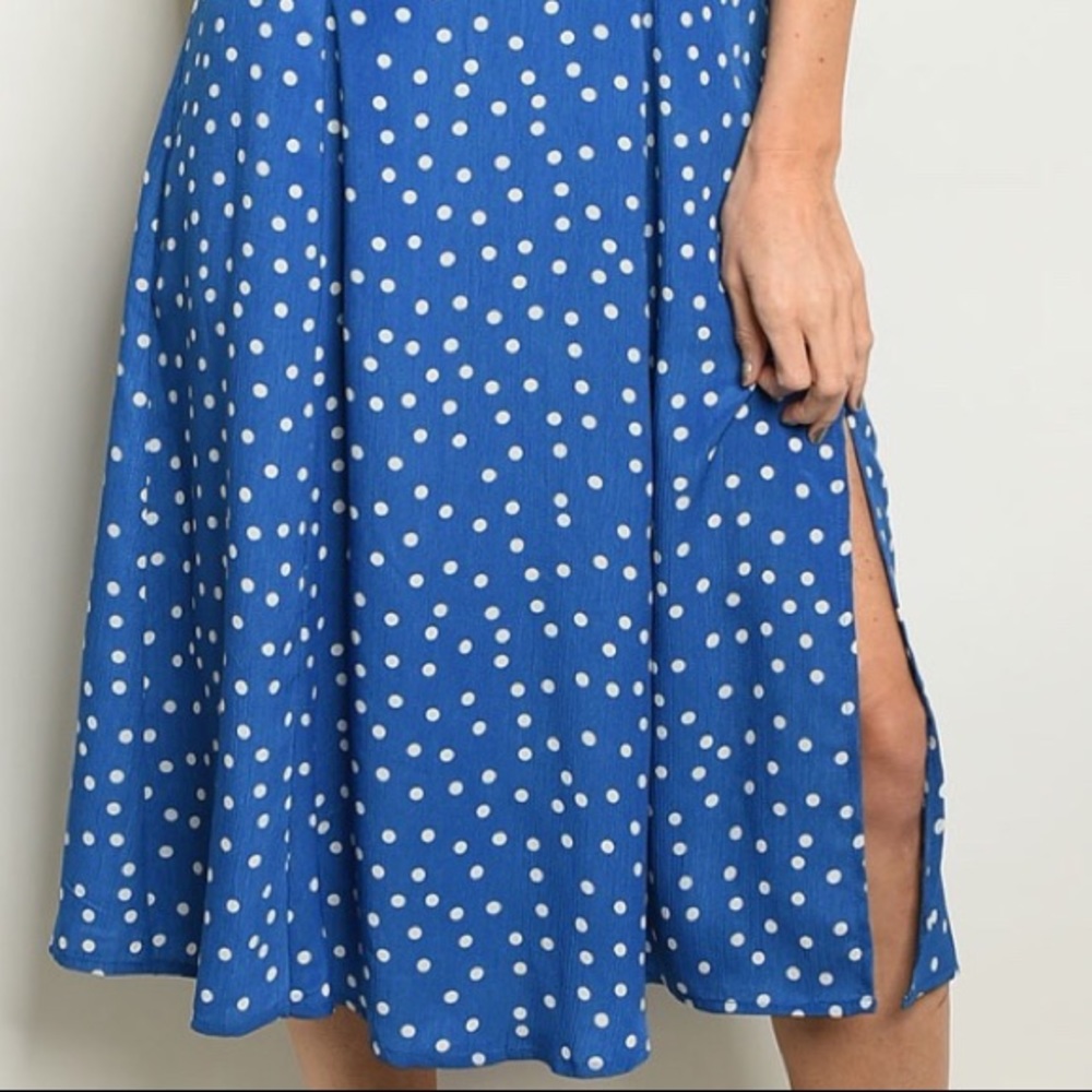 ❌DONATED❌Blue Polka Dot Cottage Style V-Neck Lined Midi Dress - Picture 4 of 9